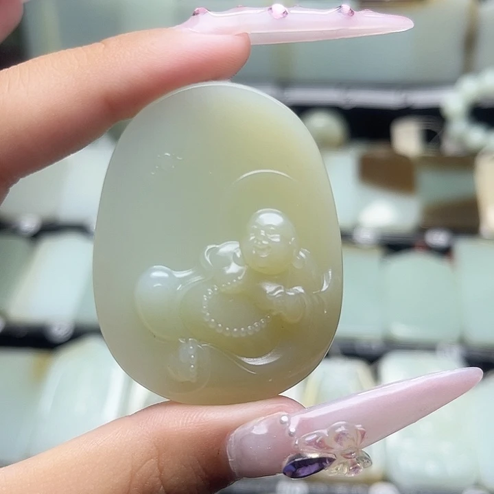 颈饰未镶嵌和田玉