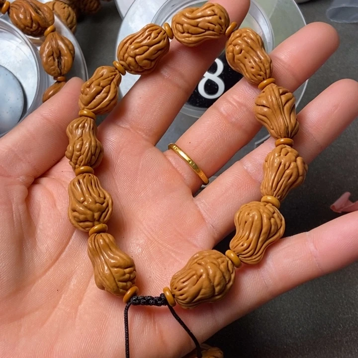 吊坠桃核陕西秦岭山桃核