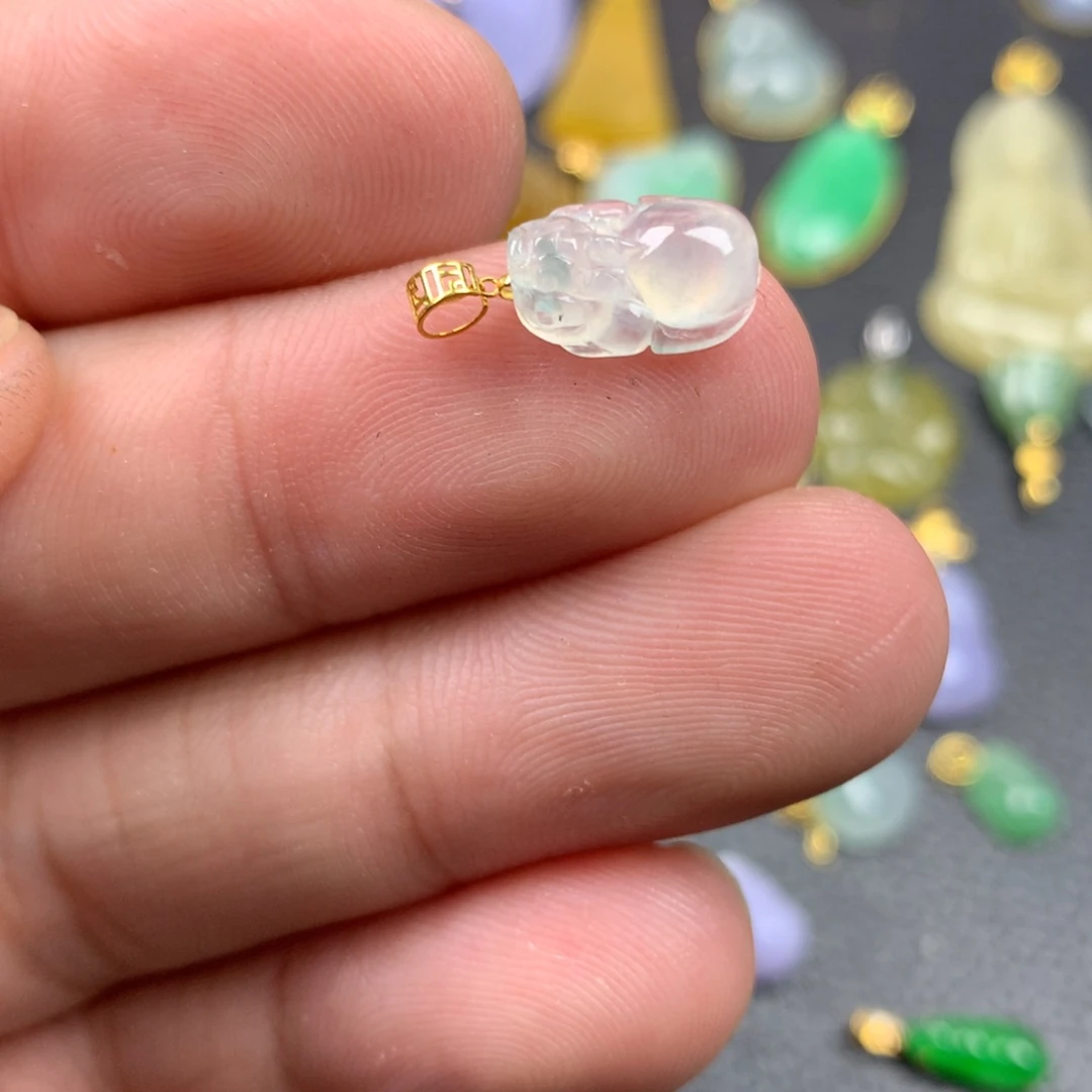 【闪购商品】颈饰18K金镶嵌翡翠翡翠