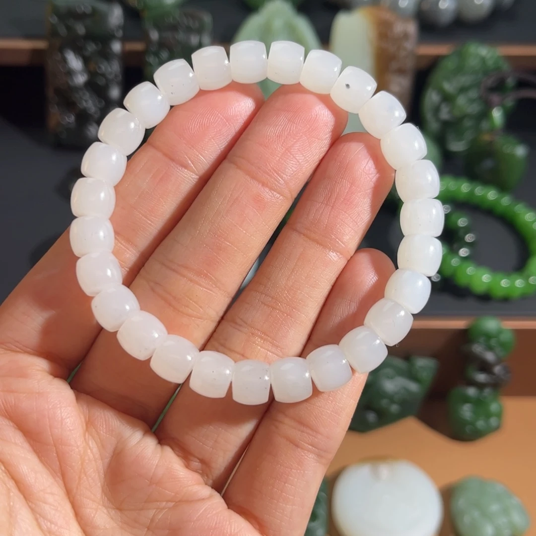 和田玉未镶嵌颈饰定制