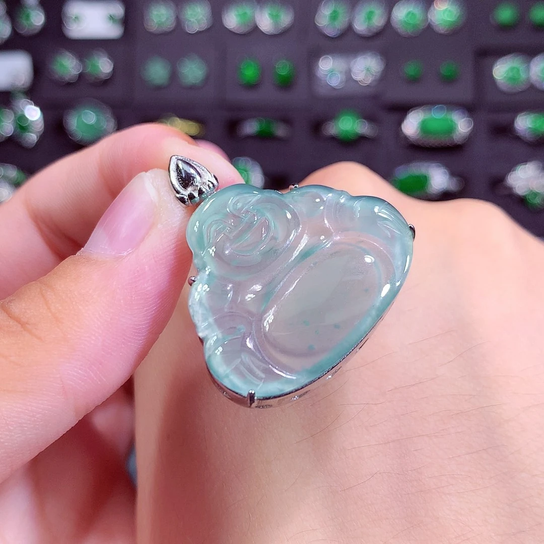 颈饰未镶嵌翡翠挂件