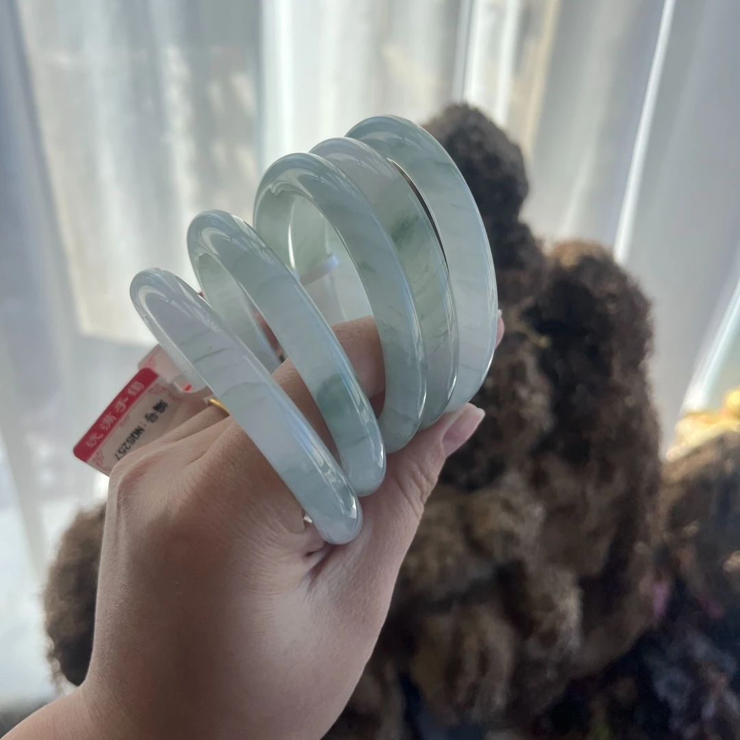 天然石英质玉天山翠多样性一对一选款