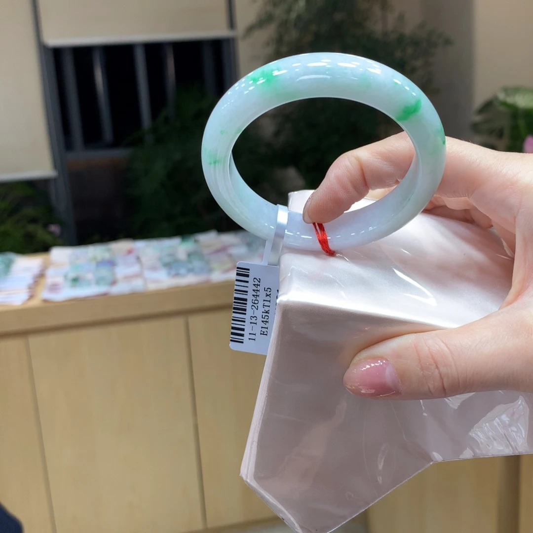 未镶嵌手镯翡翠不退不换