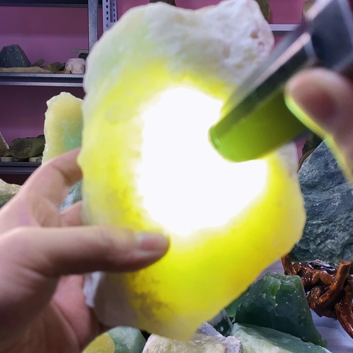 蛇纹石玉未镶嵌岫玉原石蛇纹石玉