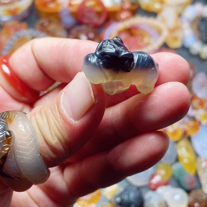 玛瑙/玉髓未镶嵌颈饰