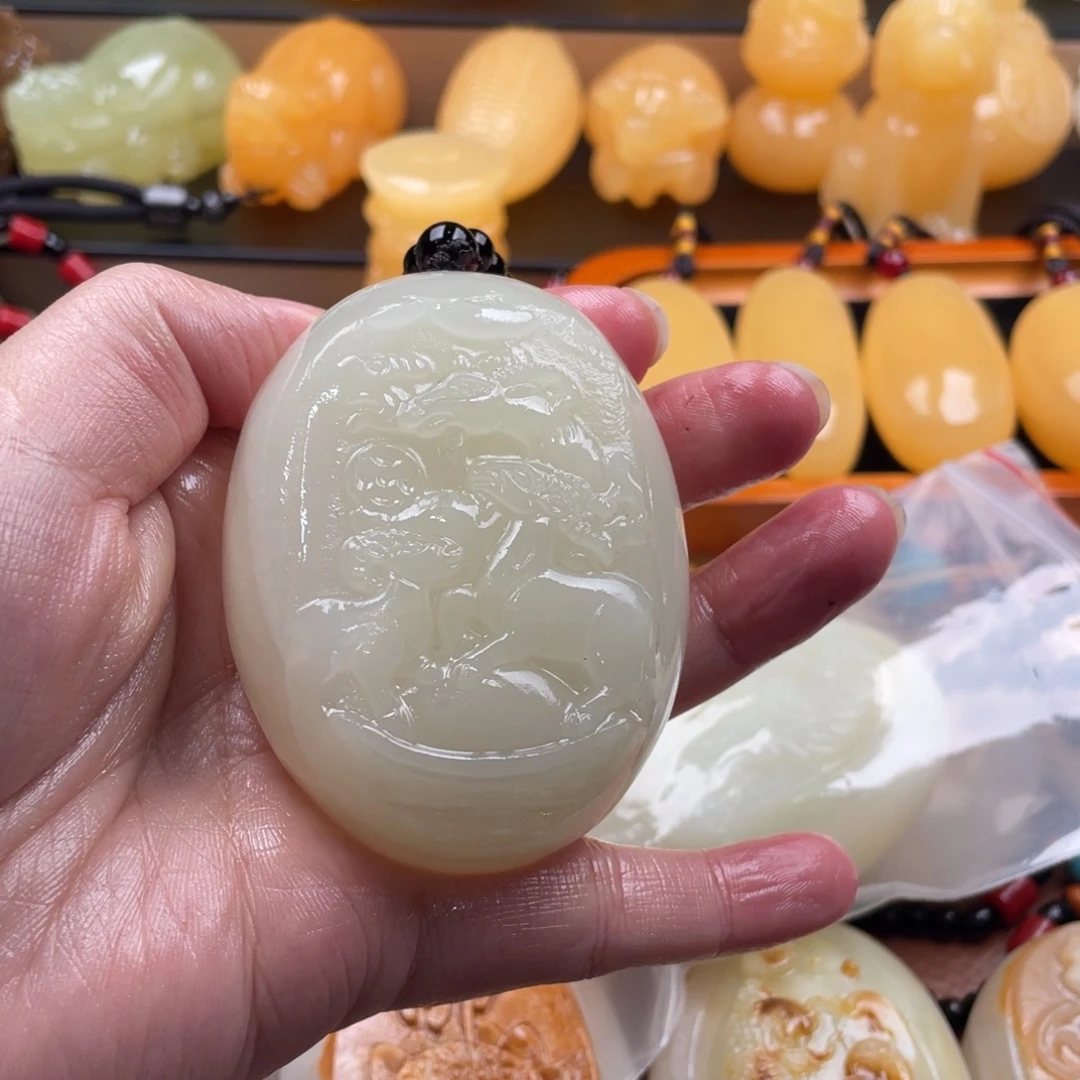 噬***魂石材天然古青石手把件