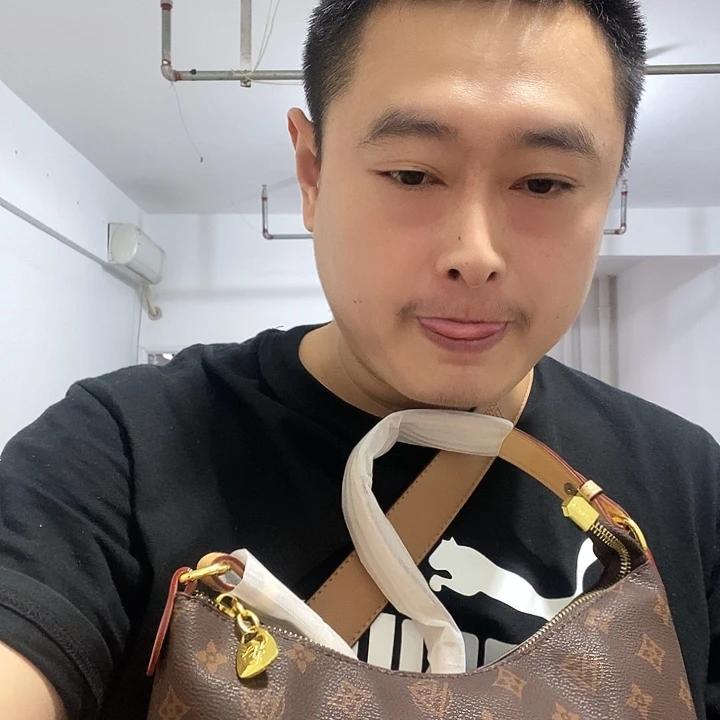 蚕丝羊剖层皮革麂皮（革）山羊皮（革）鳄鱼皮（革）犏牛皮（革）