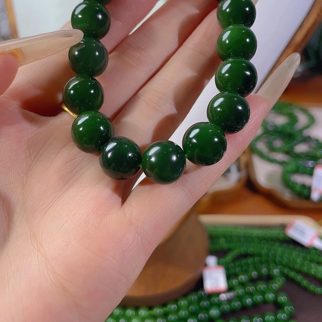 和田玉未镶嵌颈饰12