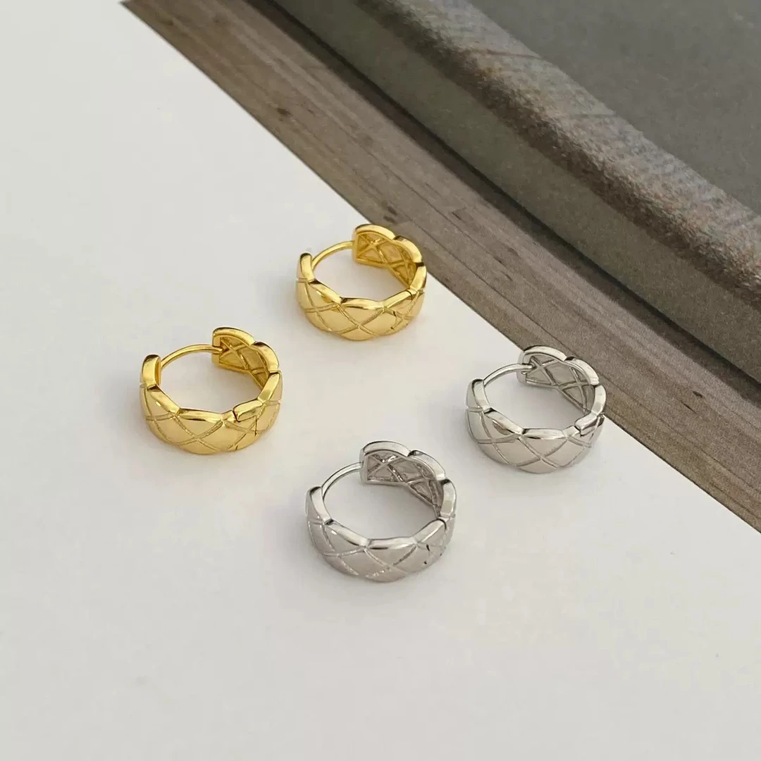 925银耳饰 菱格耳环小众设计高级感小香风法式轻奢耳饰耳扣耳圈女