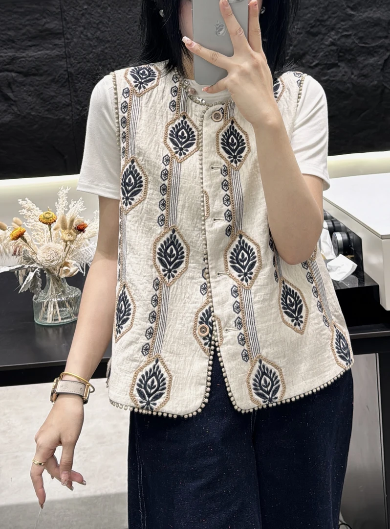 深圳南油（A05）2025春夏高端复古绵麻镂空刺绣设计感马甲