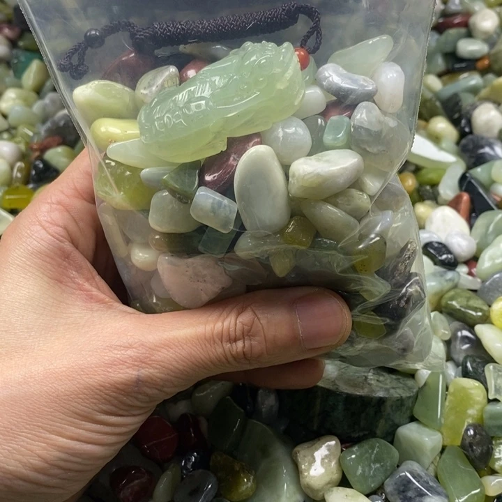 蛇纹石玉鱼缸石未镶嵌