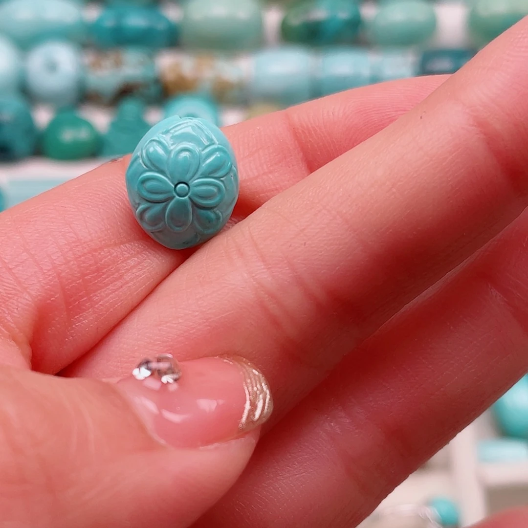 绿松石配饰未镶嵌