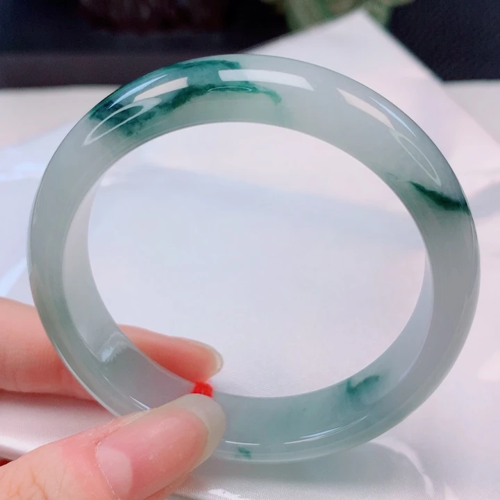 未镶嵌手镯翡翠52圈