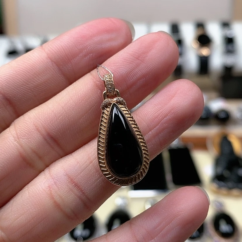 【闪购商品】翡翠颈饰18K金镶嵌水滴