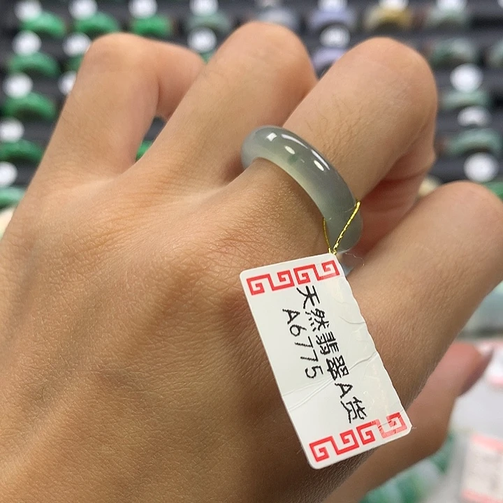 翡翠未镶嵌戒指12圈口