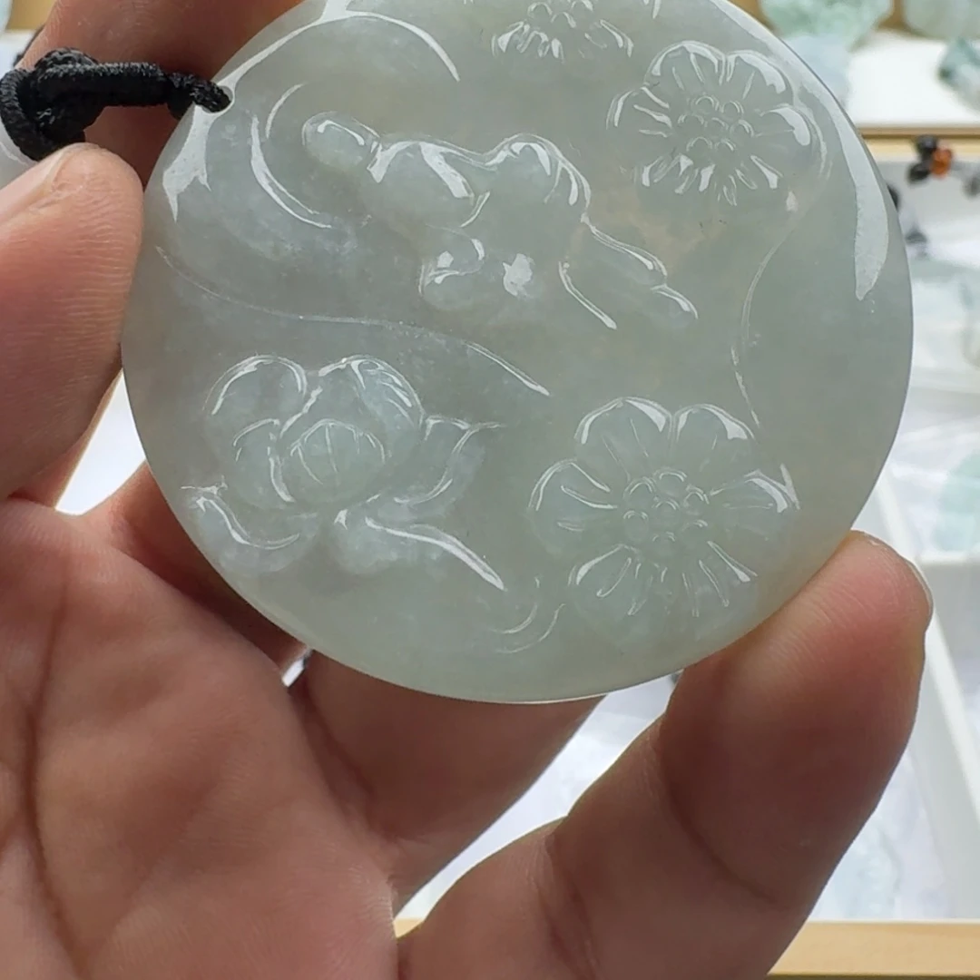 翡翠未镶嵌颈饰天然缅甸A货翡翠