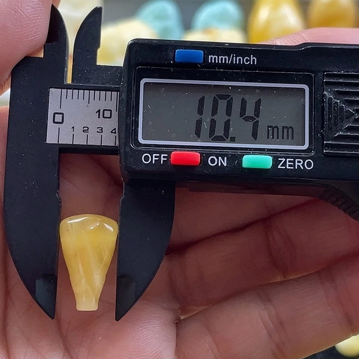 未镶嵌蜜蜡裸石1杂