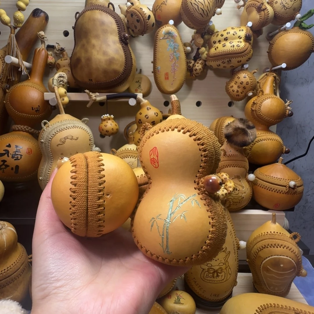 江***月葫芦包包不退不换