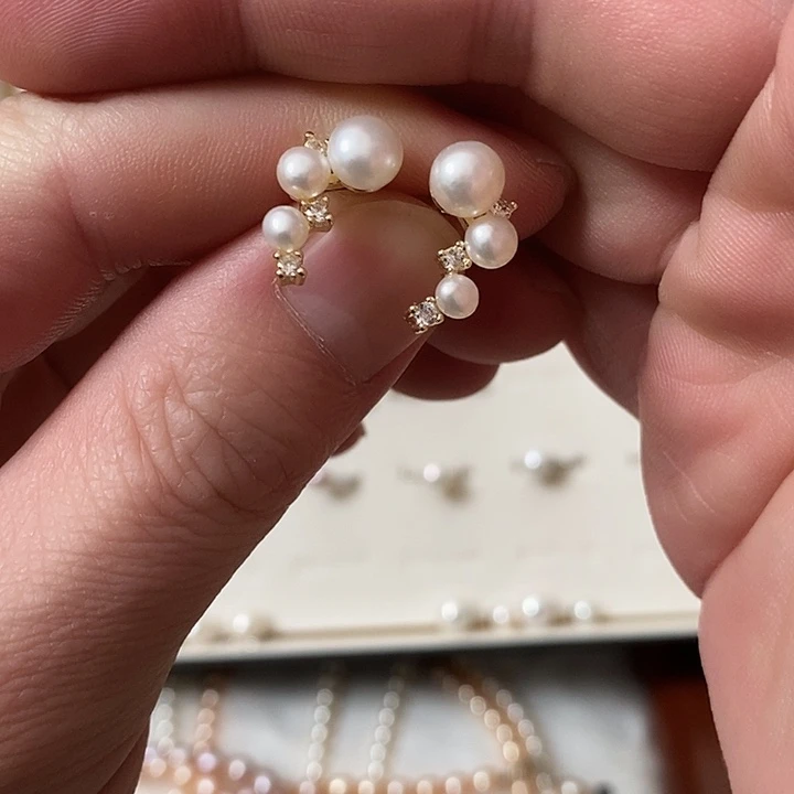 淡水珍珠银S925镶嵌耳饰