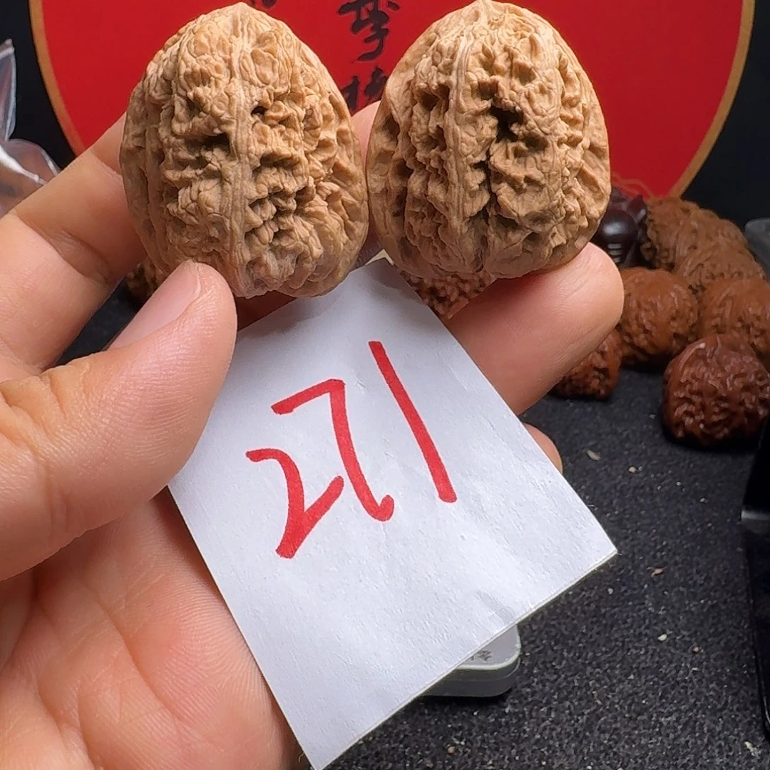 文玩核桃把件35小将军膀