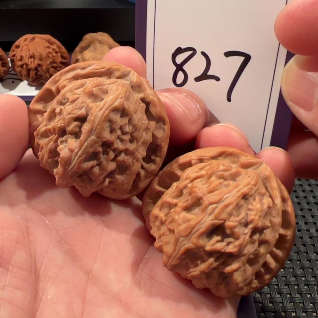 文玩核桃把件全品三角白39尺寸827号