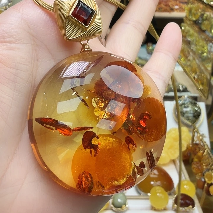 琥珀未镶嵌珠宝奇石