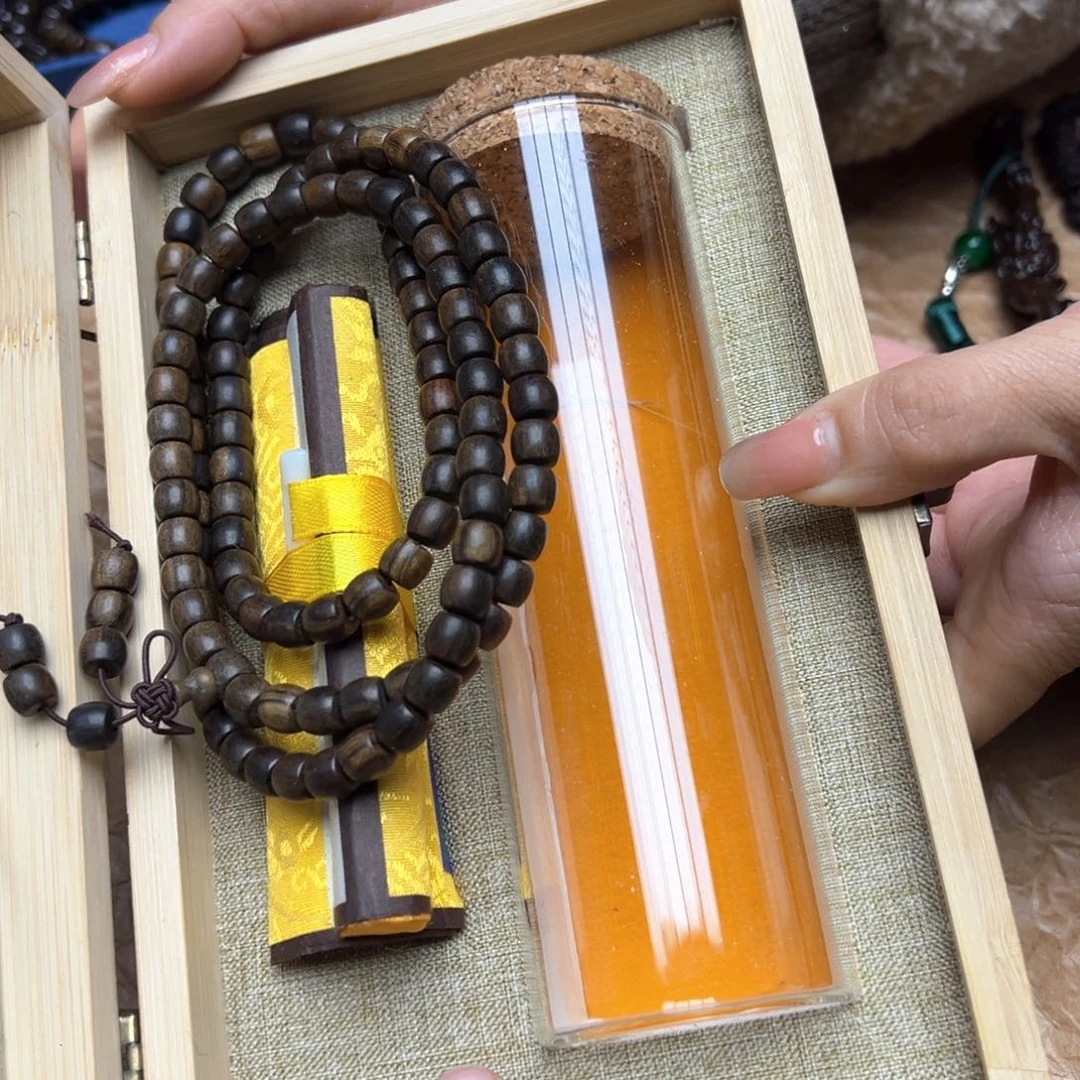 大叶紫檀（黑酸枝木类）