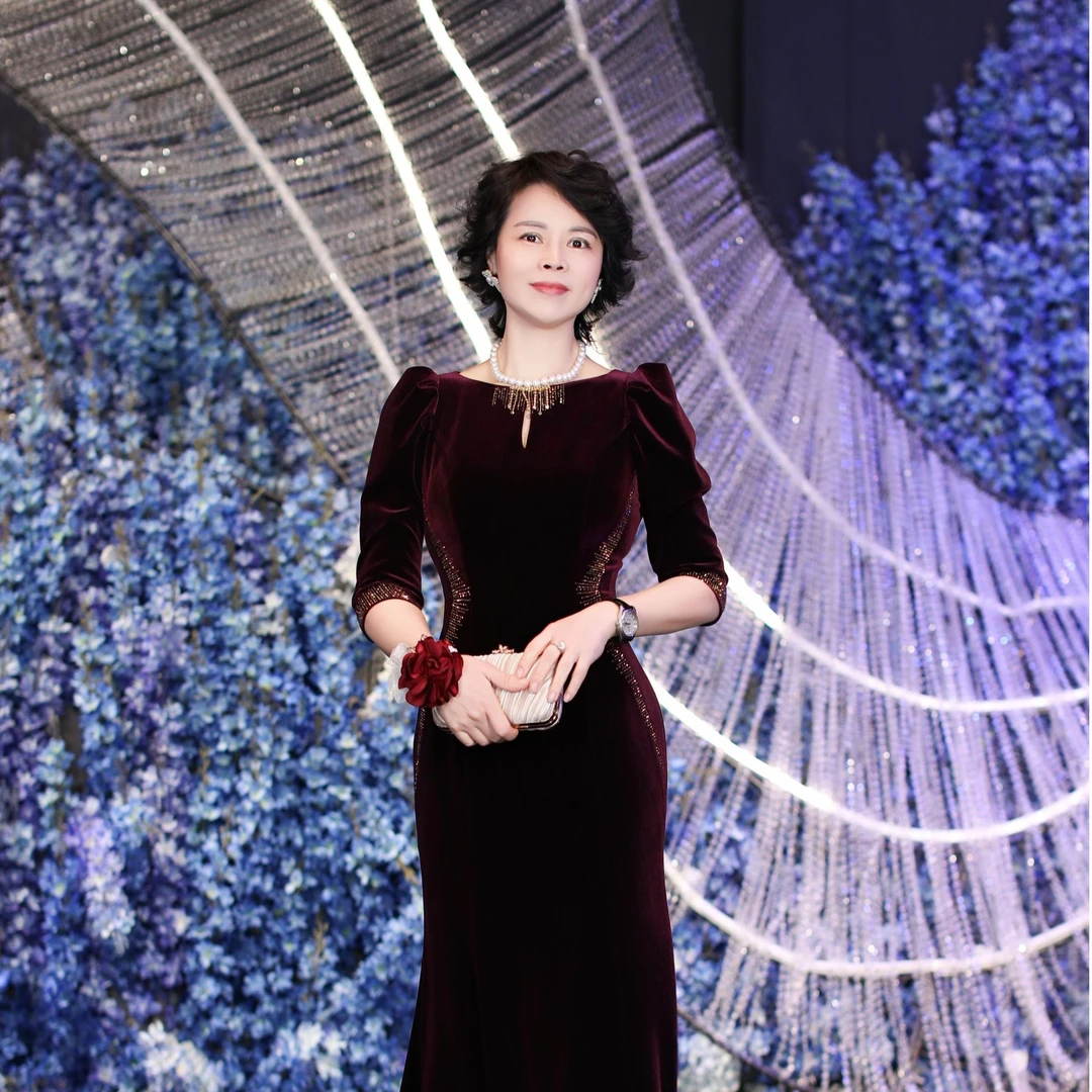 高定晚宴喜妈妈礼服2025新款洋气丈母娘婚宴礼服
