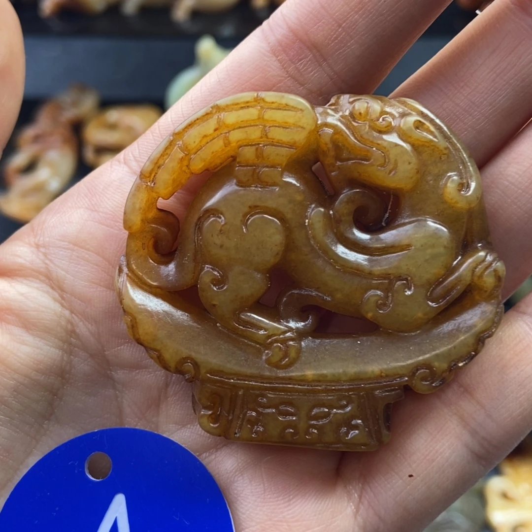 和田玉（糖玉）未镶嵌颈饰