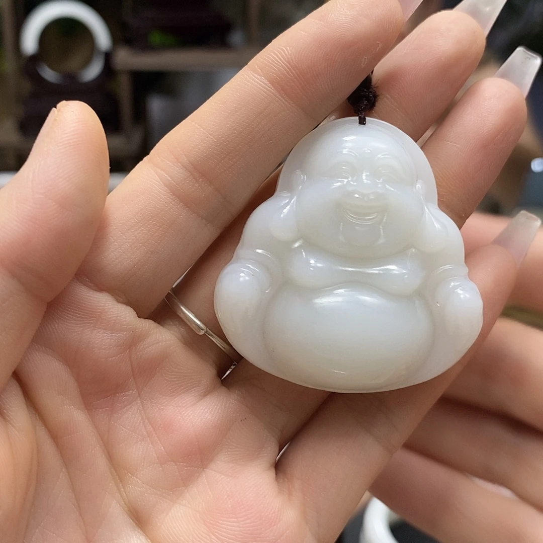 y***9颈饰未镶嵌和田玉
