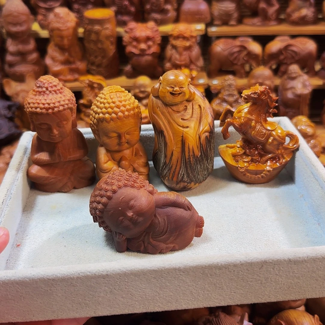 雷***️柏木（崖柏）崖柏陈化老料雕刻手把件5件