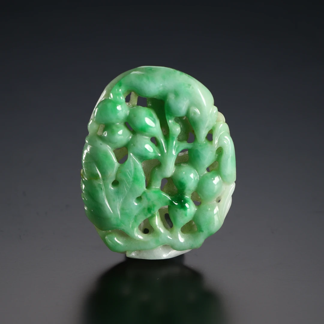 《博古文物》- 翡萃-松鼠葡萄佩-TH-250219