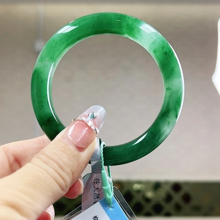 石英质玉（非洲翠）未镶嵌手镯