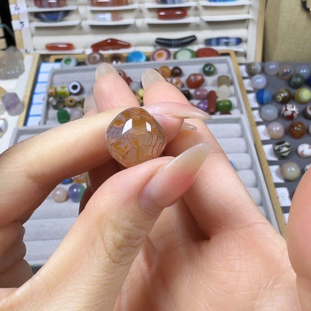 小****玛瑙/玉髓未镶嵌天然玛瑙