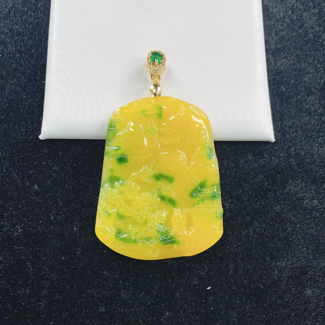【小杨严选】黄绿山水牌吊坠精美时尚百搭