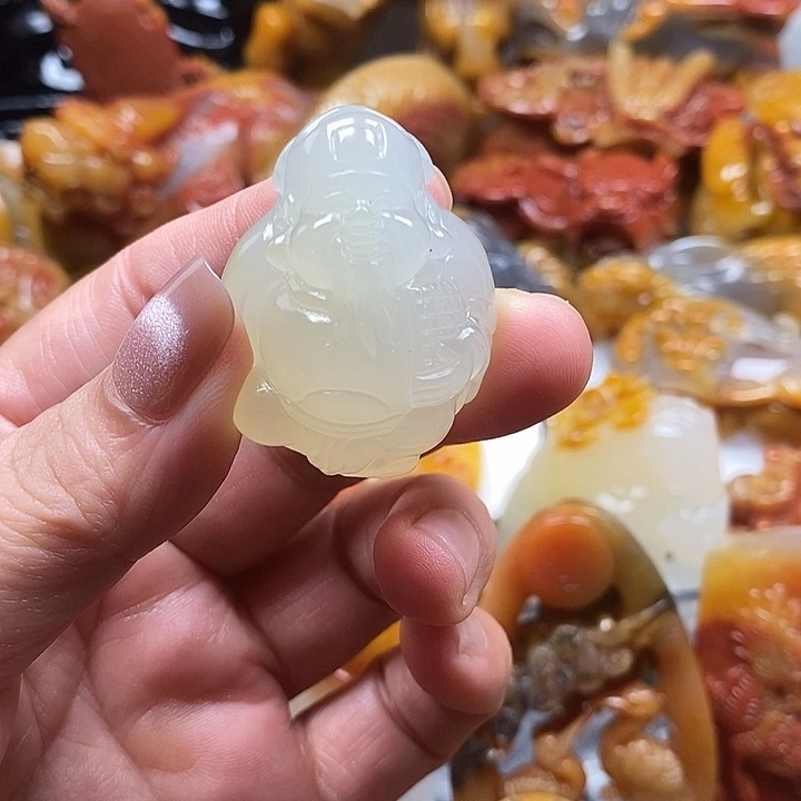 石英质玉（黄龙玉）合金颈饰