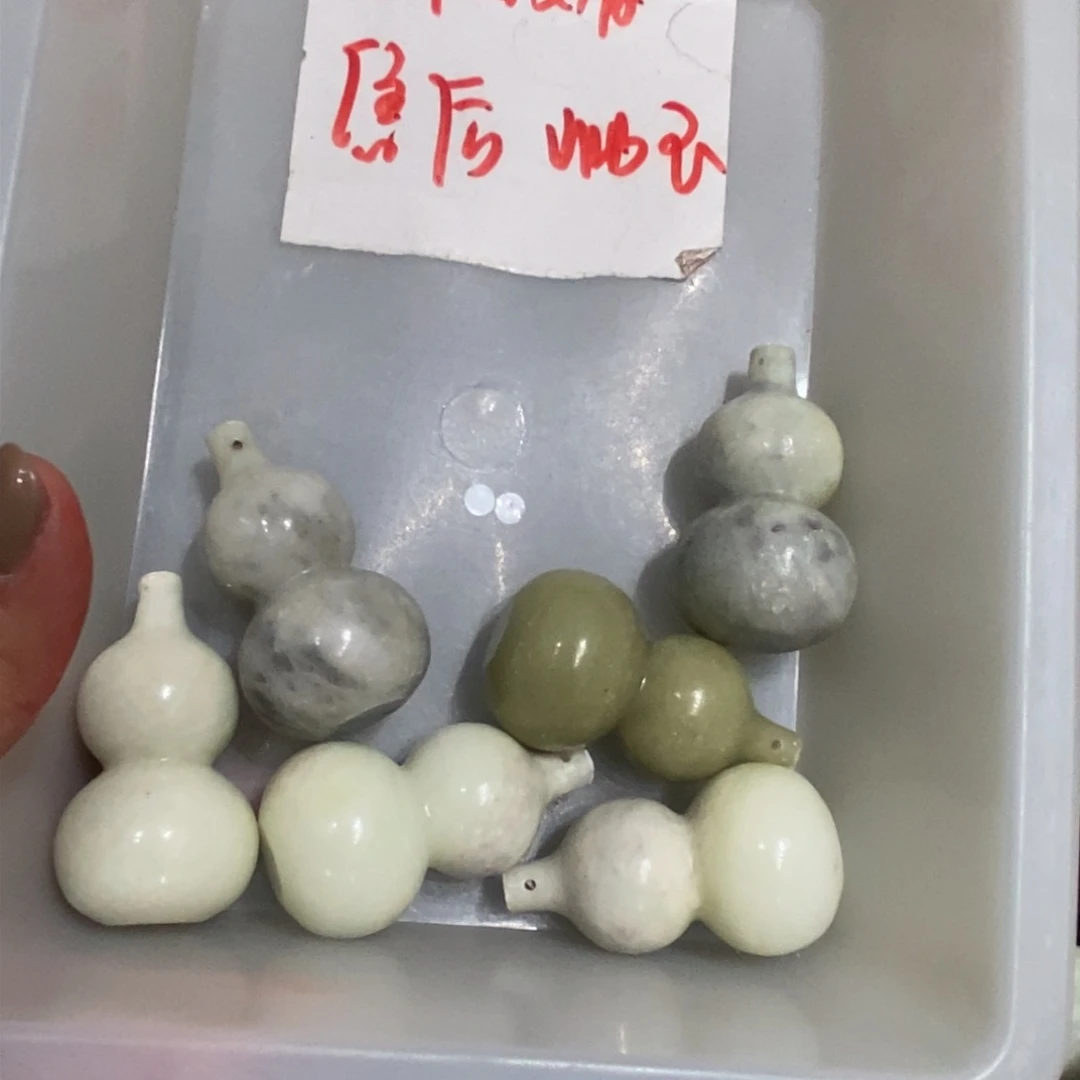 合金蛇纹石玉颈饰192