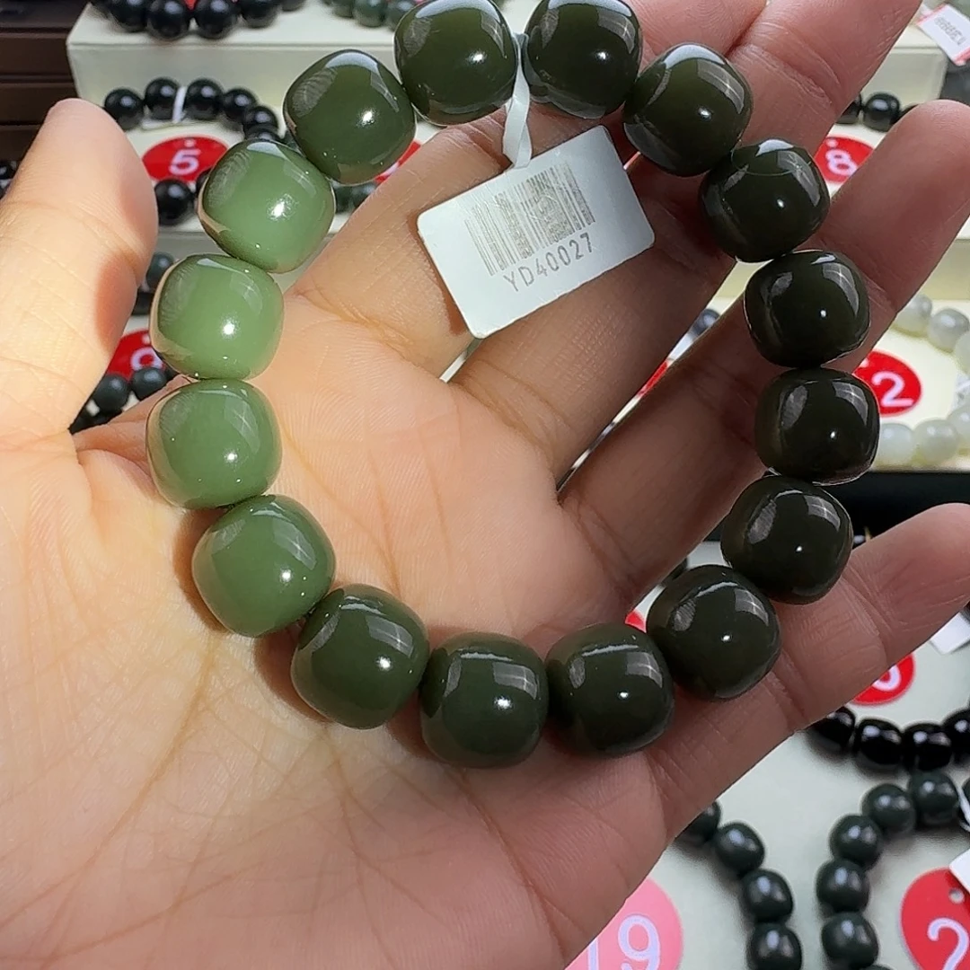 和田玉未镶嵌手串