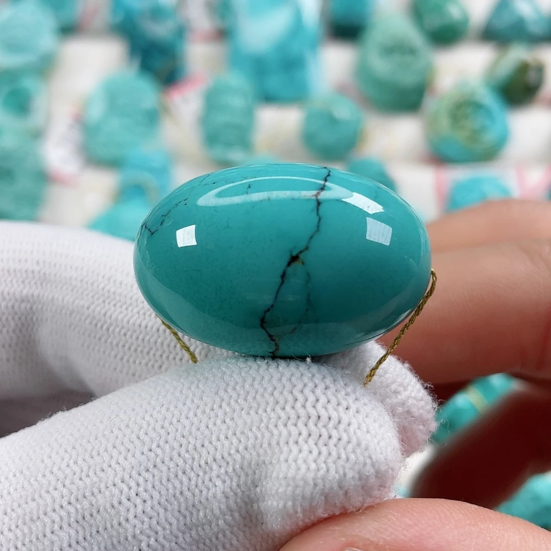 绿松石颈饰未镶嵌