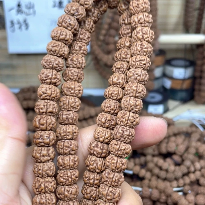 金刚菩提吊坠藏切老树梅花尺寸12左右保手持