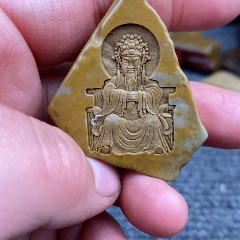 【闪购商品】原石雕刻手把件