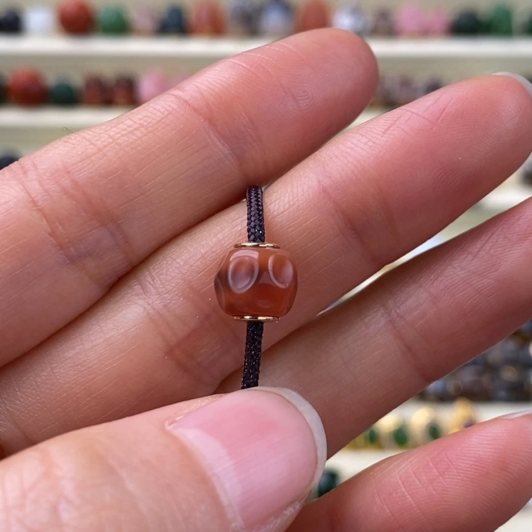 玛瑙/玉髓18K金镶嵌颈饰