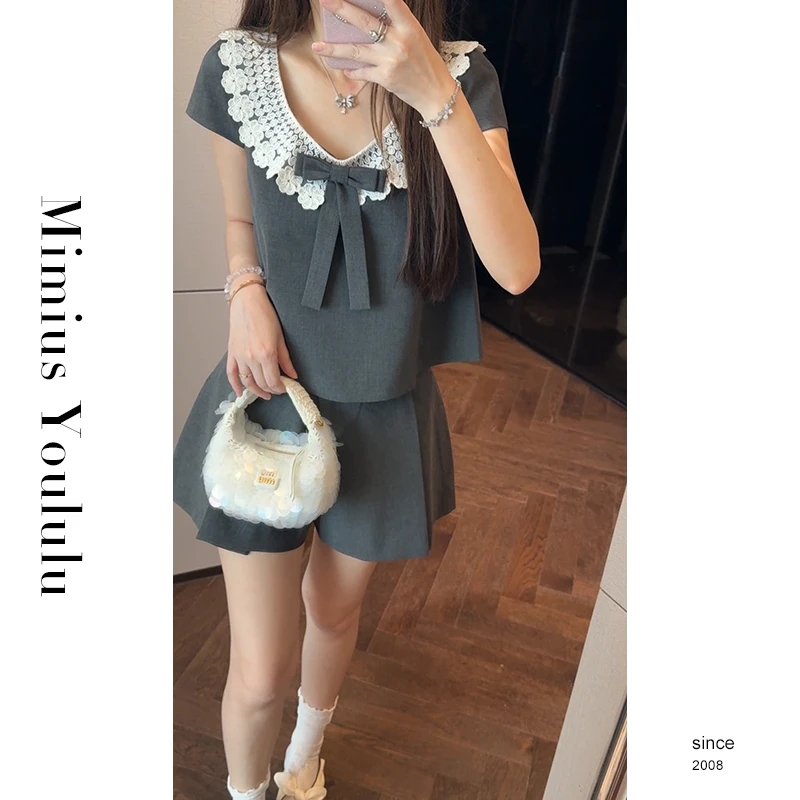 【mimius】U 格雷系千金 温婉钩花刺绣蝴蝶结短袖+短裤（正腰）G06265