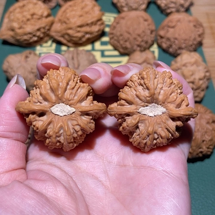 吊坠文玩核桃霸**爷密纹