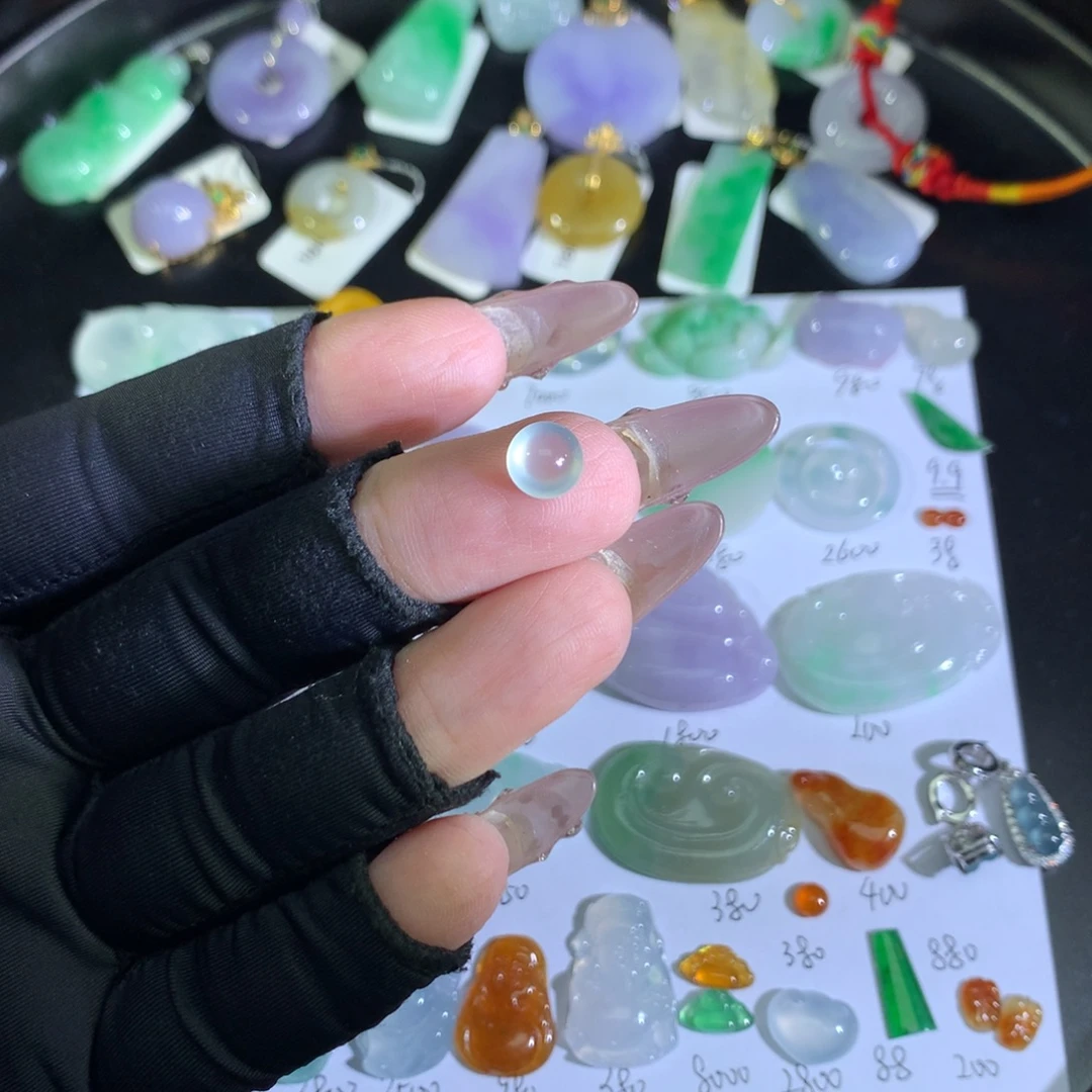 翡翠裸石未镶嵌冰蛋