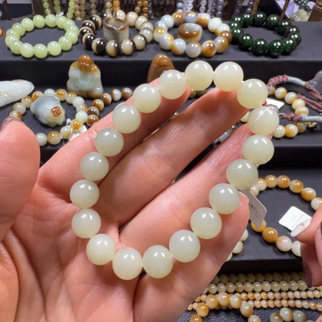 和田玉未镶嵌颈饰卡10