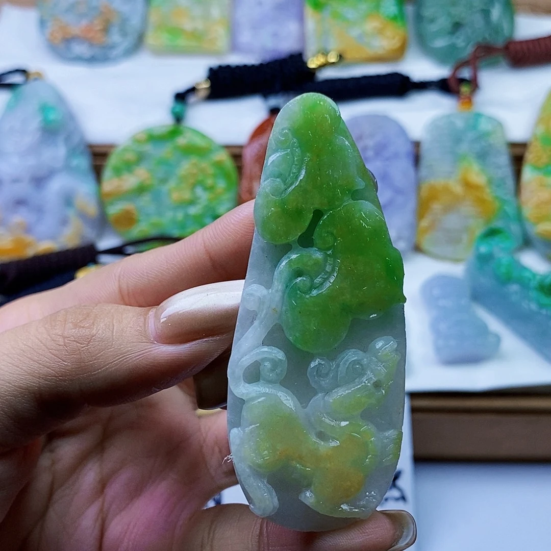 未镶嵌定制翡翠翡翠