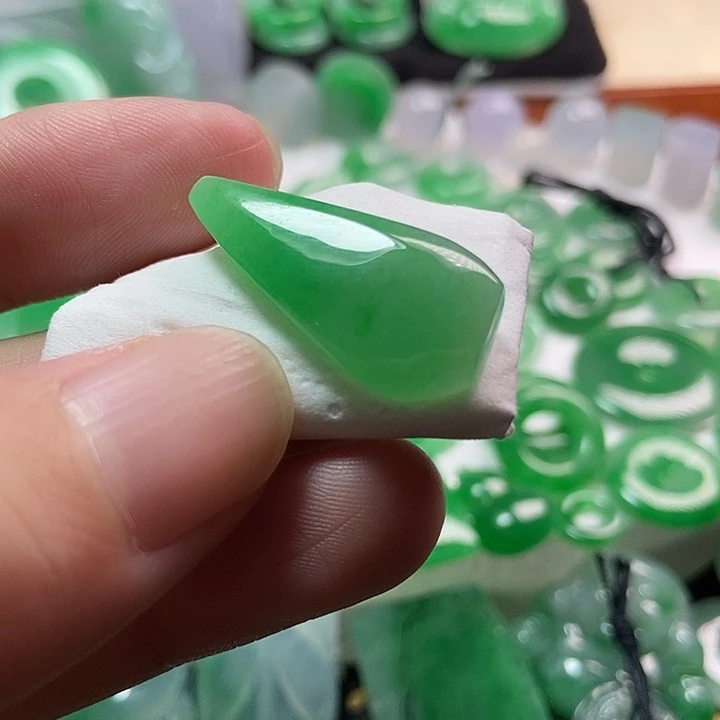 未镶嵌定制翡翠材料