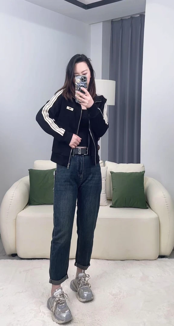 2025春季新款外套时尚简约百搭款短款休闲气质外套061春季女外套