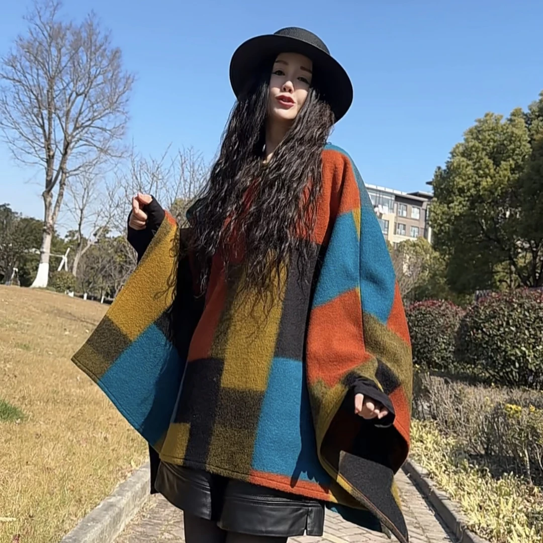 【周周家】原创定制彩色时尚拼接方块羊毛斗篷上衣